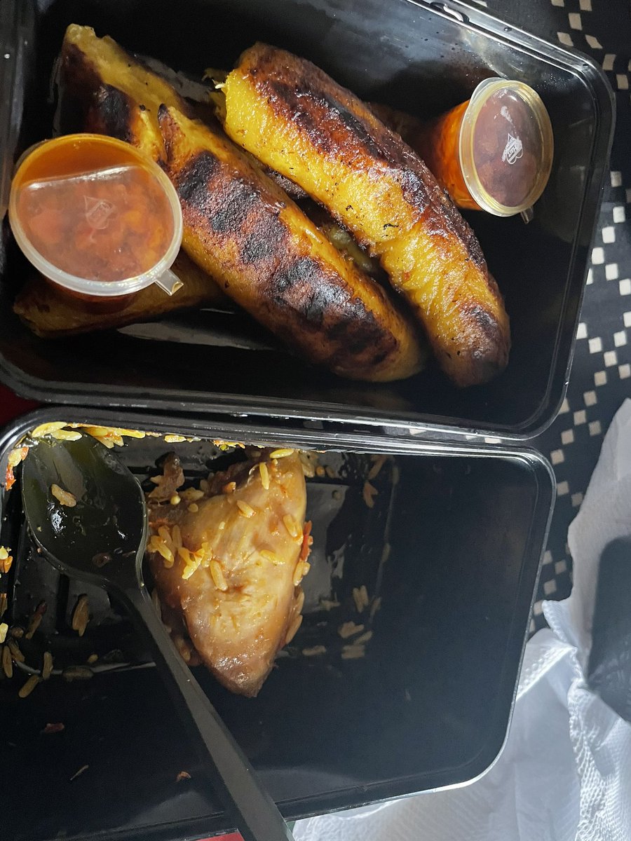 How do you feel when you have 2 portions of Boli, native rice and chicken from TC grills delivered to your doorstep? We strive to please our clients. #seamlessdelivery #Ilorintwittercommunity #EndASUUStrike