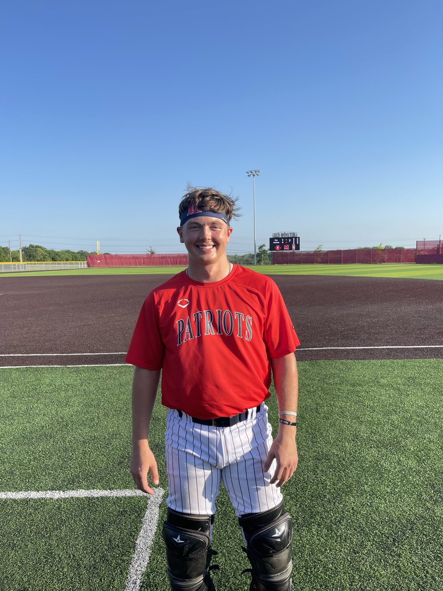 FiveToolCollege's tweet photo. F: @DallasPatriots Collegiate Red 6, Stix Collegiate East 5
PoG: Jack Hamilton 2-2, HR, 3 RBI
Notable: @_jacobdevenny 2-3, 2 2B, RBI

#FiveToolCollegeNTX https://t.co/POufhxfp45