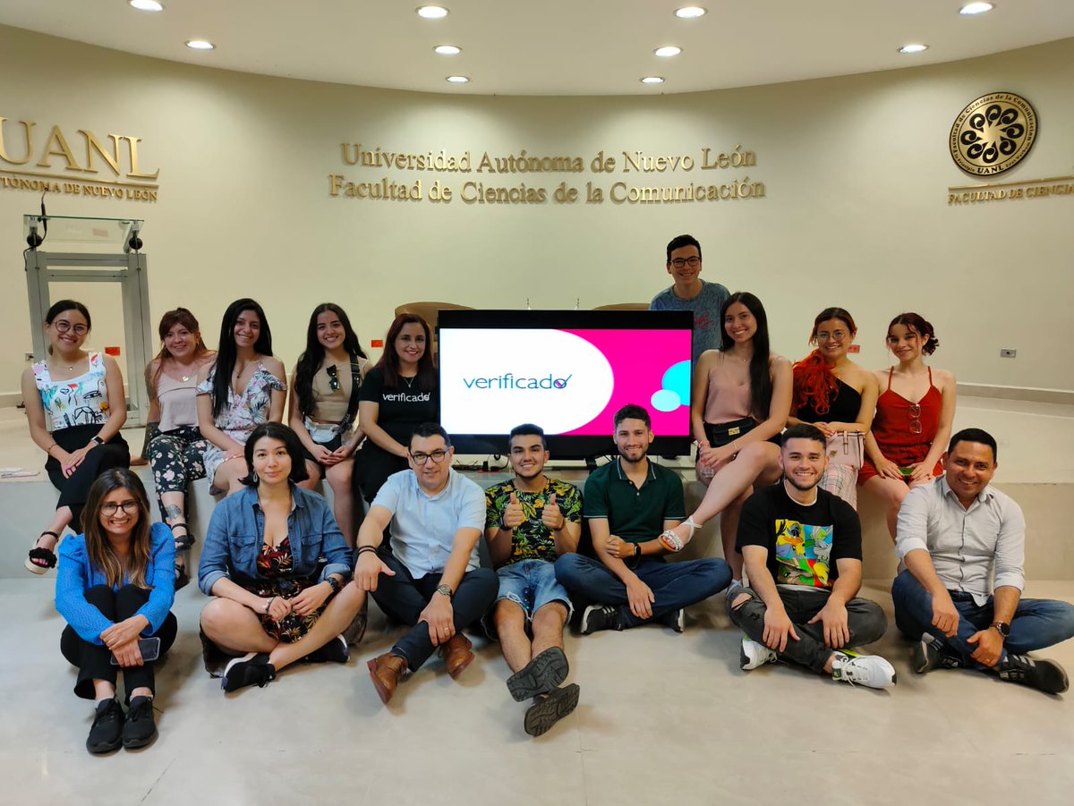 verificado_mx's tweet photo. Un gusto poder compartir nuestra experiencia con las y los integrantes de la Misión Académica 2022 de la Universidad de la Sabana de Colombia @unisabana, estudiantes  de la Maestría en Periodismo y Comunicación Digital en @comsabana.

Gracias también a la @fcc_uanl por el espacio https://t.co/qH6gT4nGjv