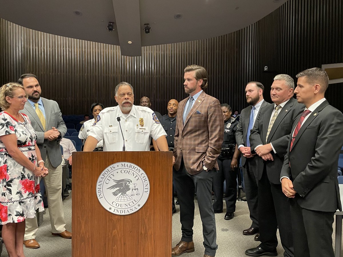 Proposal No. 218 - Recognizes the Indianapolis Metropolitan Police Department’s second annual “Join IMPD Week.” The Special Resolution was sponsored by Councillors Annee, Bain, Dilk, Hart and Mowery. Councillors J. Evans and Jones were present.