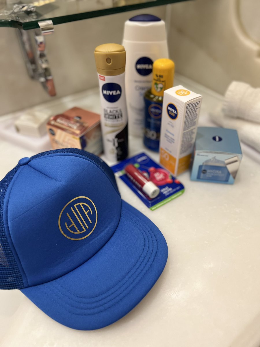 artbyamrita's tweet photo. Low key presenting to the global leaders of @nivea about the future of web 3/ The MetaVerse, NFT’s and ofcourse my artistic journey in #Istanbul this week. #probablynothing
Couldn’t resist making some #nivea blue Amrita caps! @NIVEAUSA @niveauk @NiveaMiddleEast 
#nivea #nft #nfts https://t.co/QWqFEC4mEU