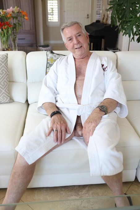 SPA DAY--Relax in in Rancho Mirage. See https://t.co/Euc7IkLZfE for hot details! #boxersorbriefs #commando<a href="/tag/suitandtie"class="tags"><span>#suitandtie</span></a><a href="/tag/gaypride"class="tags"><span>#gaypride</span></a><a href="/tag/papi"class="tags"><span>#papi</span></a><a href="/tag/skinnydipping"class="tags"><span>#skinnydipping</span></a><a href="/tag/commando"class="tags"><span>#commando</span></a>