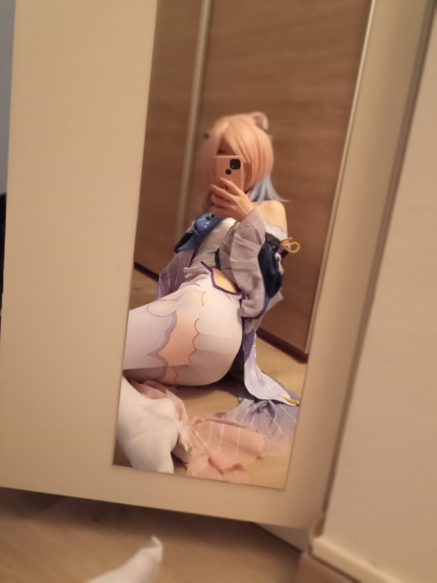 MiiChan_14's tweet photo. Me ha llegado el Cosplay de Kokomi 💙🐟 https://t.co/g5schympzY