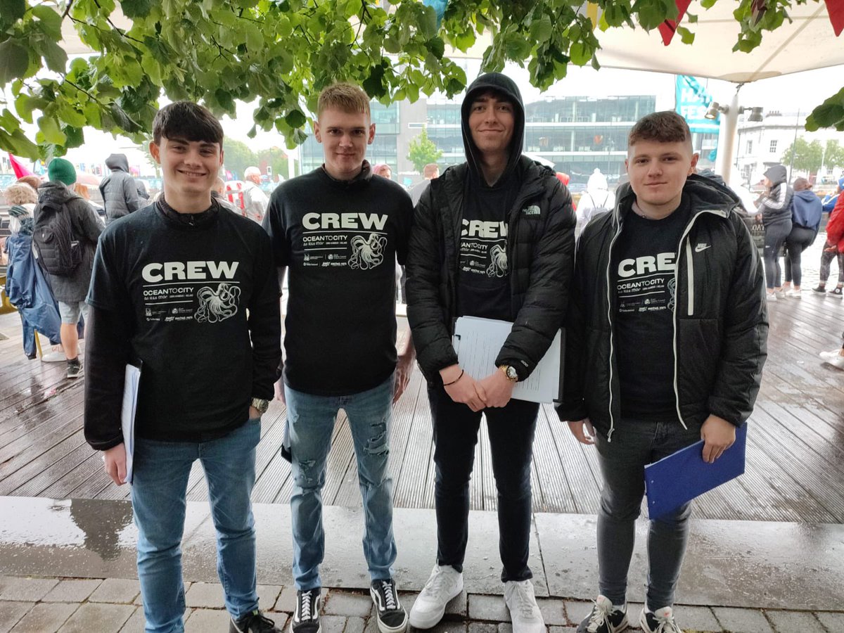 FeileBelfast's tweet photo. Féile volunteers and young leaders meeting our community partners in Cork after a weekend of volunteering and participation in the @corkcitycouncil  #CorkCityMarathon22 

@corkmigrant
@cork_foyer
@esmeefairbairn
@corkharbourfest https://t.co/N5TxzJjzt8