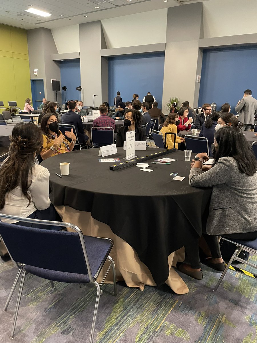 Thankful to all the faculty who joined the #CancerResearch during #Fellowship roundtable discussions today at #ASCOTrainee
We appreciate your time & effort #ASCO22