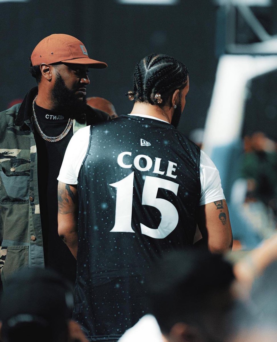 Drake at the SSS game showing support for #JCole and wearing his jersey  🏀💫