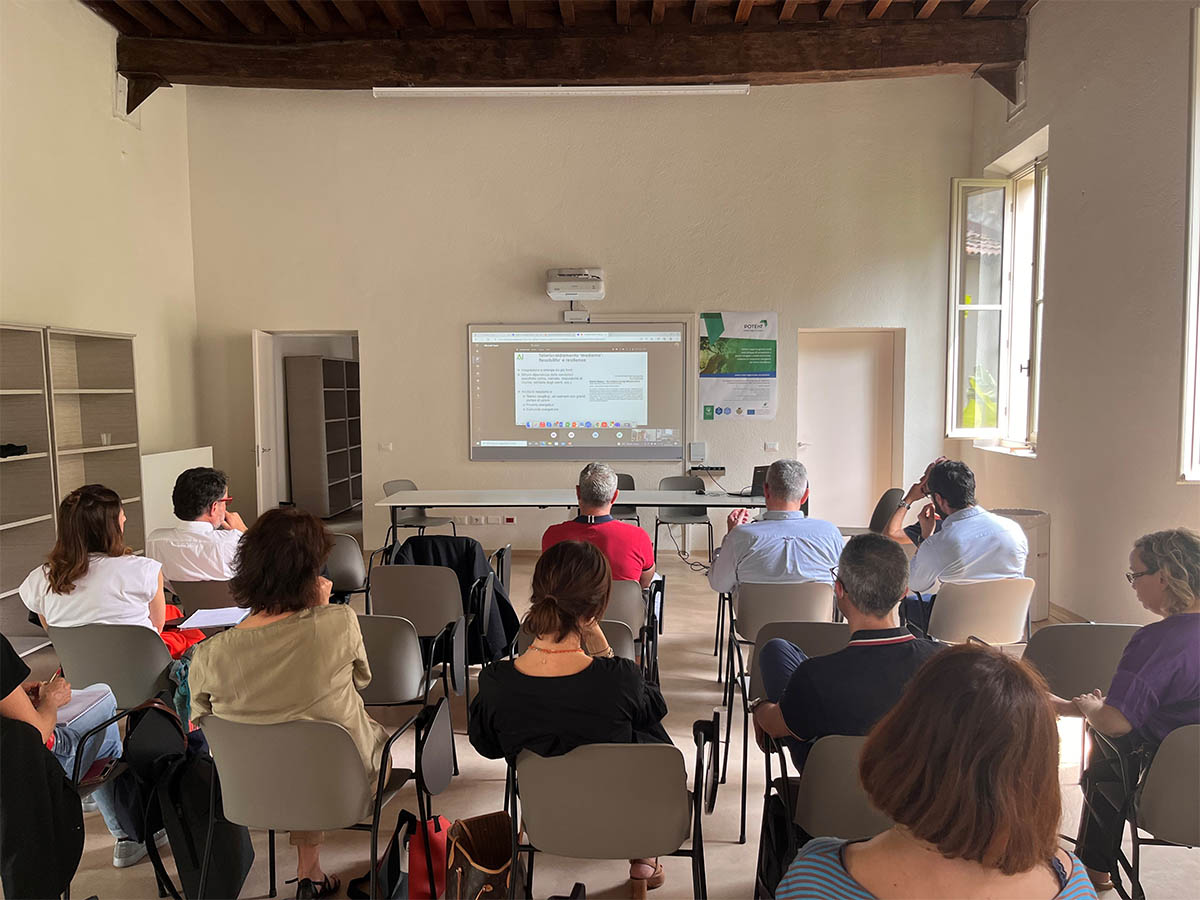 🥳🎉 Time to unveil all the details about <a href="/ComuneParma/">Città di Parma</a> Regional Action Plan with its three actions:
⓵ Bring Young People into Climate Planning
⓶ A new model for the One-Stop-Shop
③ Feasibility study for an energy community in Parma
👇🏻👇🏻👇🏻

➡️ projects2014-2020.interregeurope.eu/potent/news/ne…