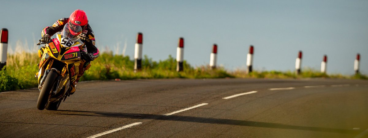 Muy triste noticia al conocer del fallecimiento de mi amigo Davy Morgan en el TT. Un caballero dentro y fuera de la pista. Siempre me trato muy bien desde que nos conocimos. Dep, Davy.