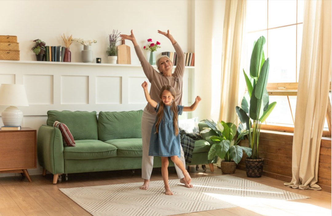 If you love to #dance, here’s delightful news from the research front: Moving to the beat boosts #brainhealth and helps keep your memory sharp! Find out why in our blog. bit.ly/3zhefJb #fitness #AlzheimersAndBrainAwarenessMonth #wellness #healthyliving
