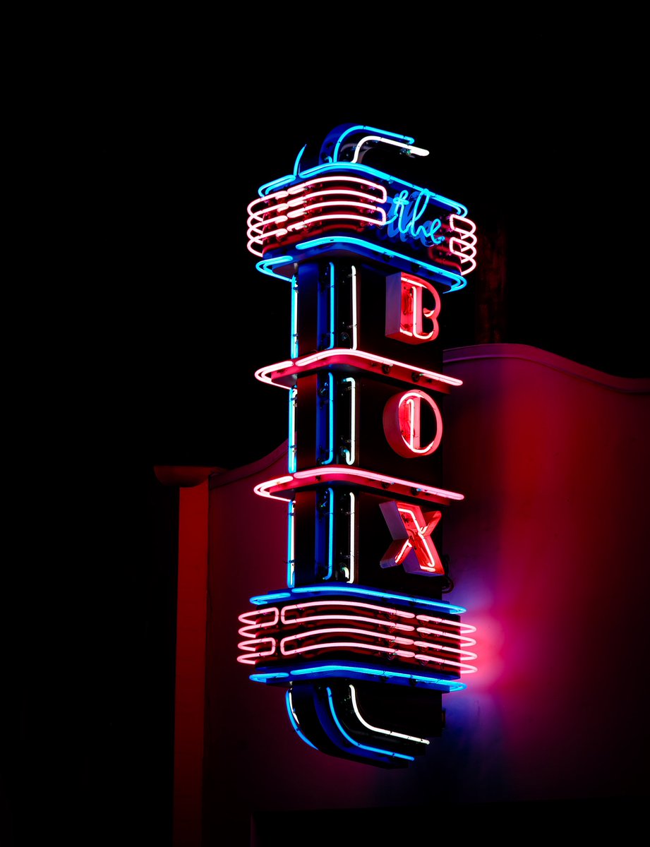 maxnexster's tweet photo. #nightphotography #ttartisan #ttartisan90mm #riversideca #neon https://t.co/cs2zrqyeSG