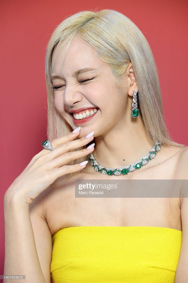 LR0302's tweet photo. ชีกิน M150 มาใช่มั้ยแบตเต็มขนาดนี้ ฝดใฝเฟ่อๆ  LISA IN HIGH JEWELRY SHOW #LALISAxBvlgariEden https://t.co/AhpvVnxNRL
