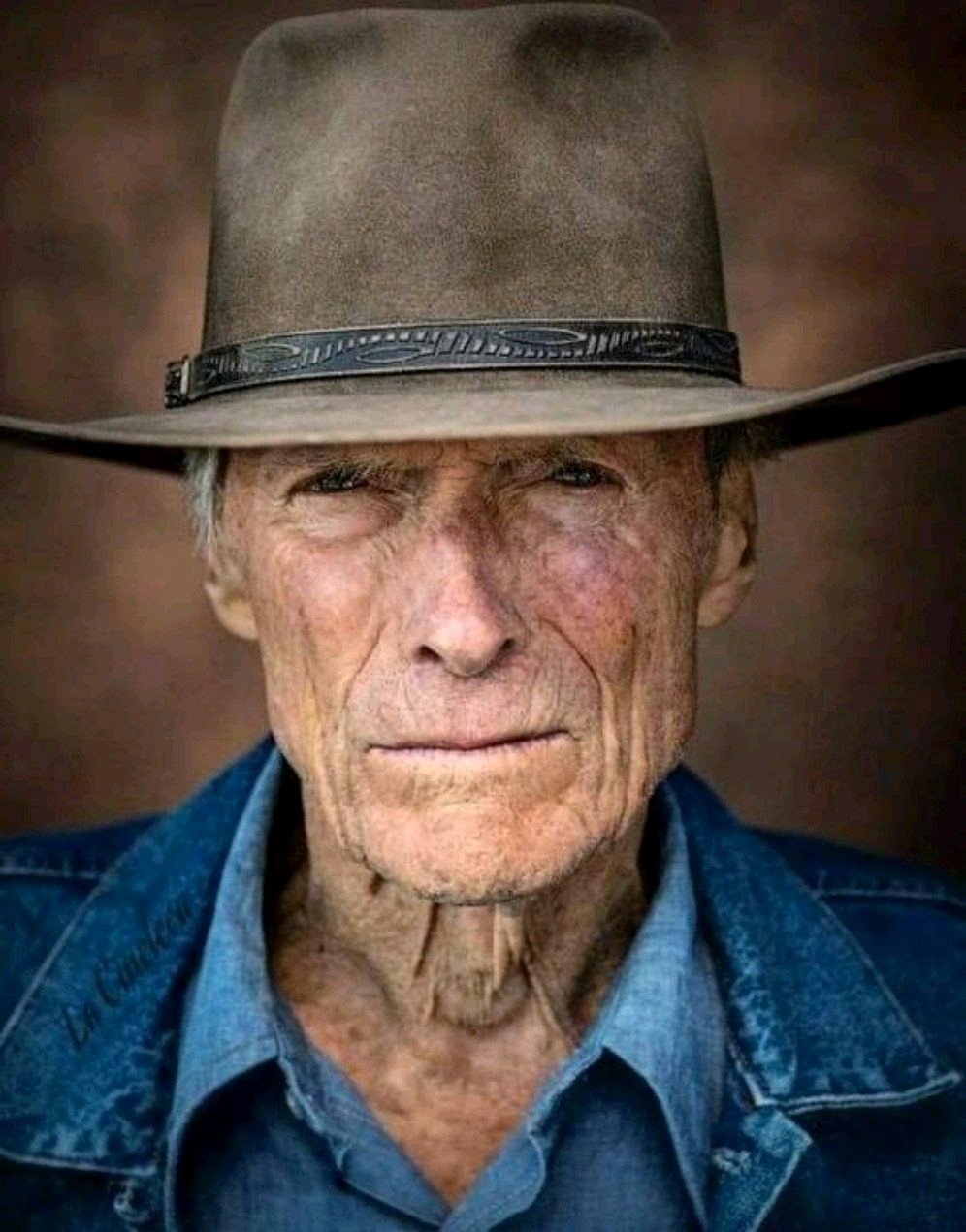 Feliz Cumpleaños 92 años  Clint Eastwood.  Happy 92nd Birthday Clint Eastwood. A living Legend! 