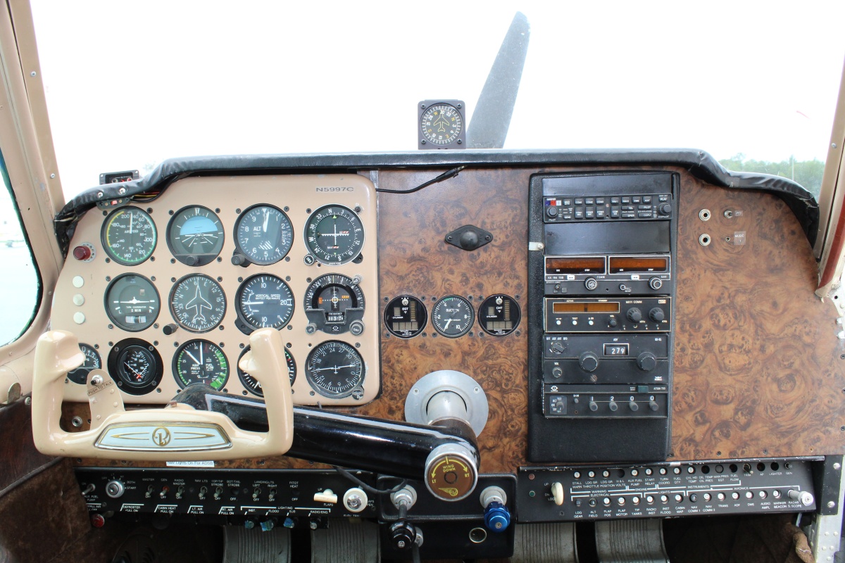 Aviators Hot Line tweet media