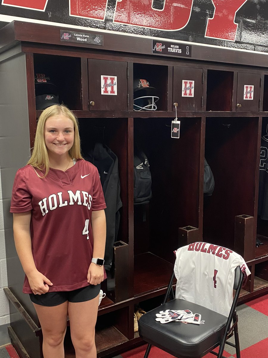 Big thanks to <a href="/TraeEmbry/">Trae Embry</a> and <a href="/coachwalkerHCC/">Luke Walker</a> for a great visit!! I enjoyed it! <a href="/hccsoftball/">Holmes Community College Softball</a> @HotshotsLawson <a href="/BrianWe19349850/">Brian Weeks</a>