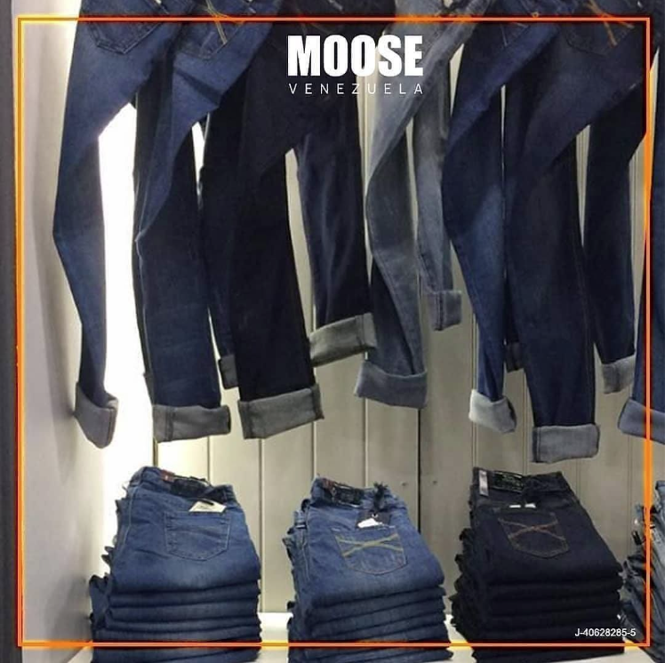 MooseVenezuela's tweet photo. El #Jean perfecto, en los colores y diseños que tu prefieres. #MooseVZLA #ThePerfectClothing https://t.co/hiV3JAbntt