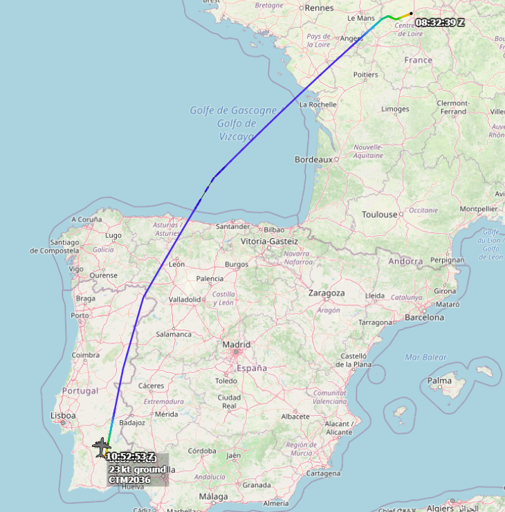 FrenchTrackers's tweet photo. Two French aircraft deployed to Beja Air Force Base for the ETAP2022 :
- KC-130J | MSN5874 | N°5874 | F-RAPQ | 61-PQ | ETT Rhin #3B75ED (ferry flight today)
- A400M | MSN007 | N°007 | F-RBAA | 61e Escadre de Transport #3B7772 (ferry flight 05/06)
news : https://t.co/NvO9iQf5TF https://t.co/htCuCrUAWw