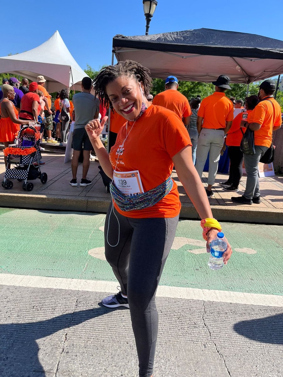 BronxSole's tweet photo. We came out this morning to show our concern for the gun violence plaguing our borough and to say ENOUGH! #bronxsole #yourhealthyourhoodyourhistory #itgoesdowninthebx #bxs #theboogiedown #boogiedownbronx #theboogiedownbronx #bronxfit #not62 #lovingthebronx #learningthebx https://t.co/xddKQITteE