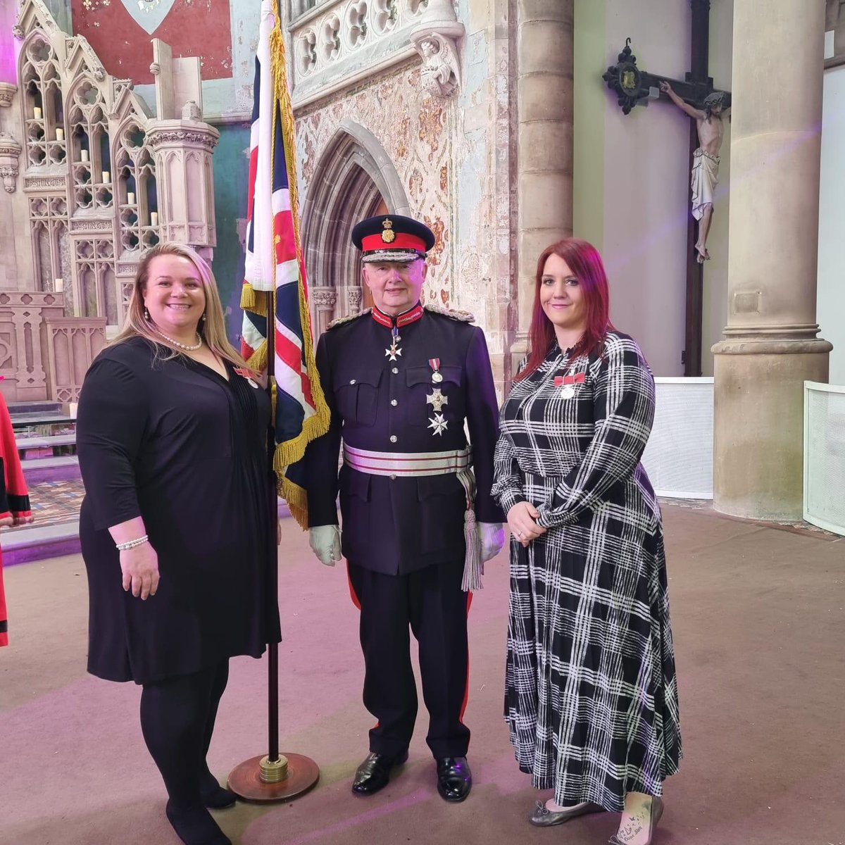 Lots of celebrations at Team REEL with Directors Kim &amp; Charlene visiting Buckingham Palace, Investiture Ceremony of BEM plus being selected as torch bearers for our town.#Proud #oldhamhour <a href="/OldhamCouncil/">Oldham Council</a> <a href="/GMLO_UK/">GM Lieutenancy</a> @Comdt_GManACF More info here.  manchesterlieutenancy.org/news/161/96/In…