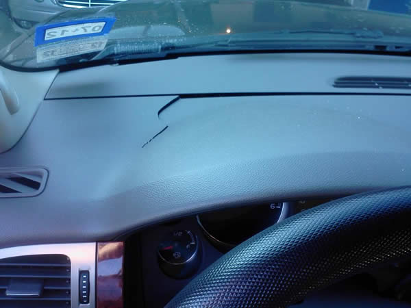 Alogreco's tweet photo. @chevrolet or @GM when will you make a dash that doesn't crack? https://t.co/OiHt3nPXsR