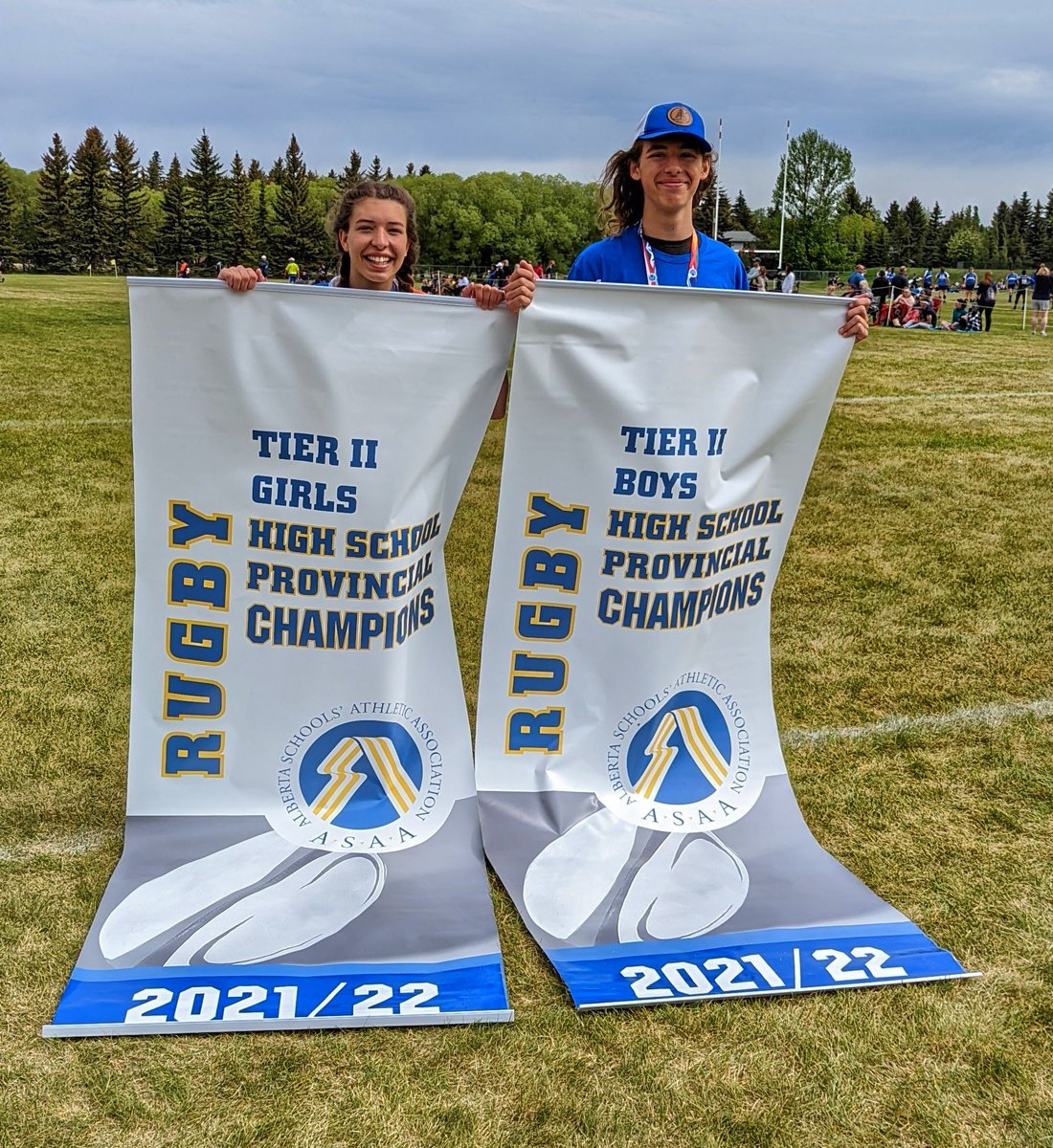 jaceforsyth's tweet photo. This year those dreams came true, and they both won rugby banners up in Edmonton. I couldn't be more proud of these two and their teams and coaches.
@wchslethbridge @AthleticsDubC #churchillFamily #churchillPride #orangeAndBlueThroughAndThrough #doubleBanner https://t.co/9zJquHj0cE