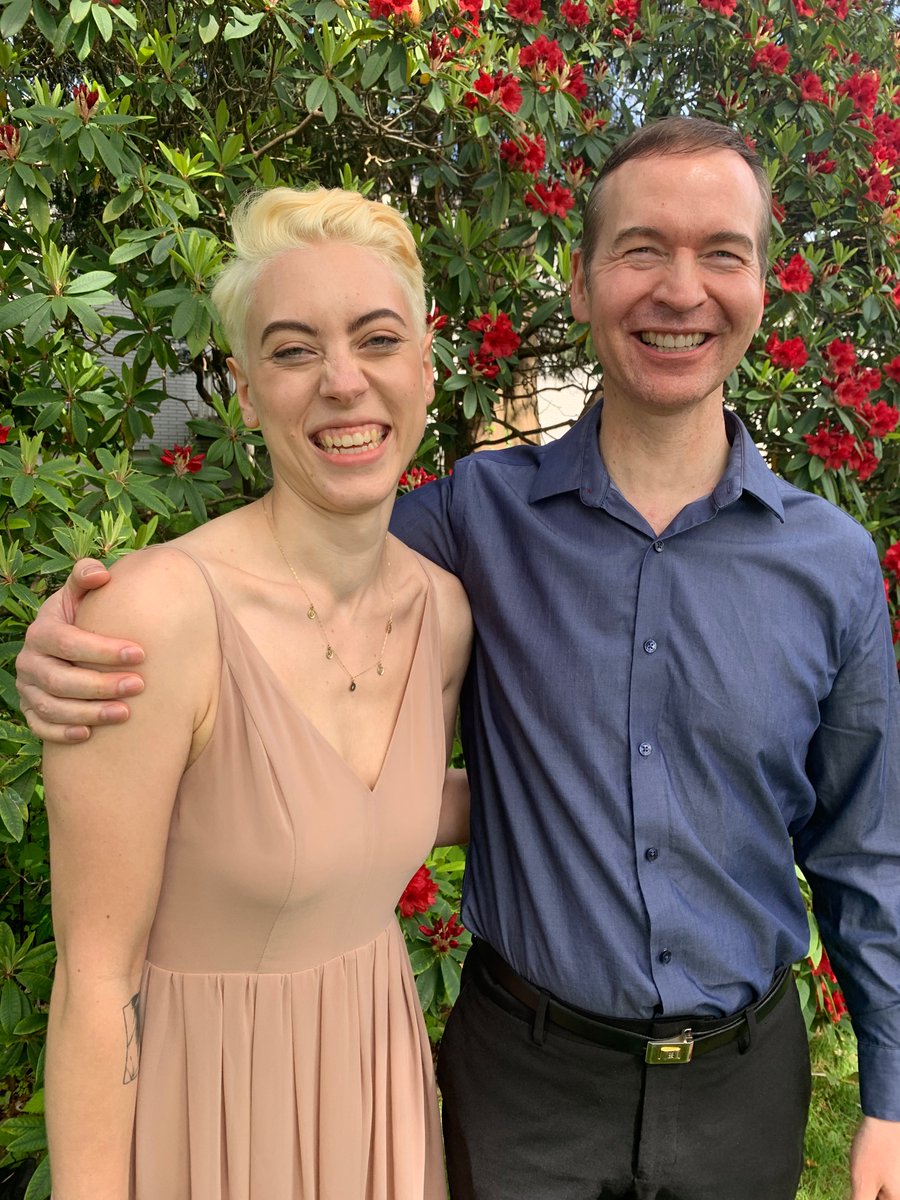 bumassbitchh's tweet photo. I didn’t realize how identical I am to my parents until now lmao https://t.co/t7g4wfgnwq