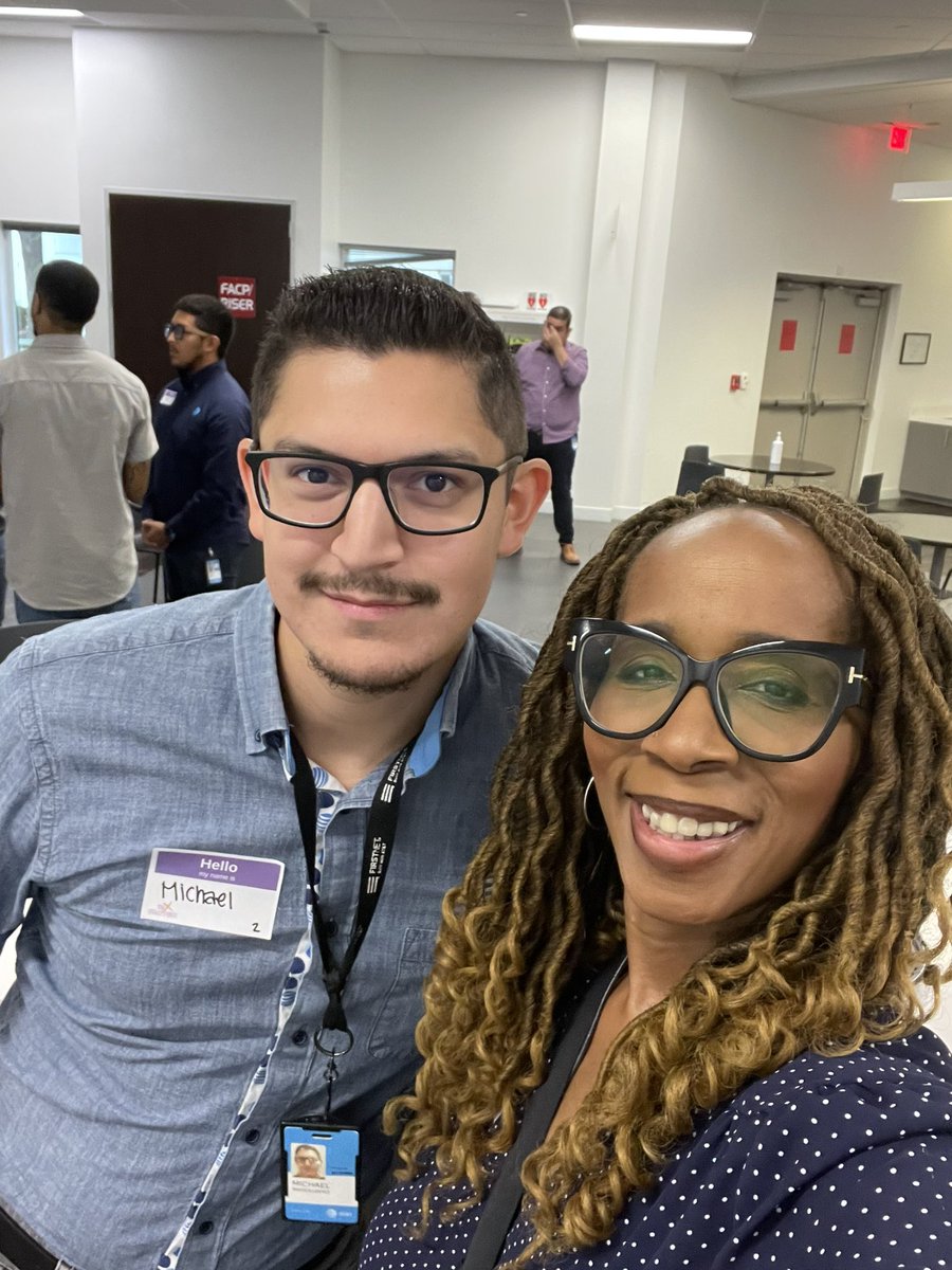 Michael Mandujano tweet media