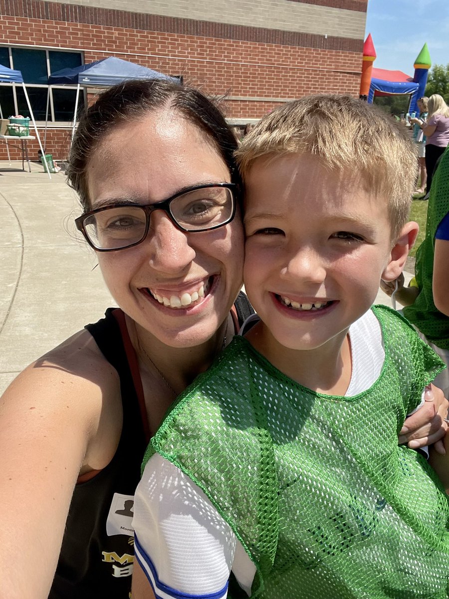 christiansenj21's tweet photo. Fun Day at MES!! π€π So glad I was able to be there to see Lucas and his classmates have a wonderful time on this beautiful day!! πβοΈ And Nana got to stop by to say hi, too!! @MontourSD @GinaTirone1 #MontourProud #MontourFamily https://t.co/PONRQveUzB