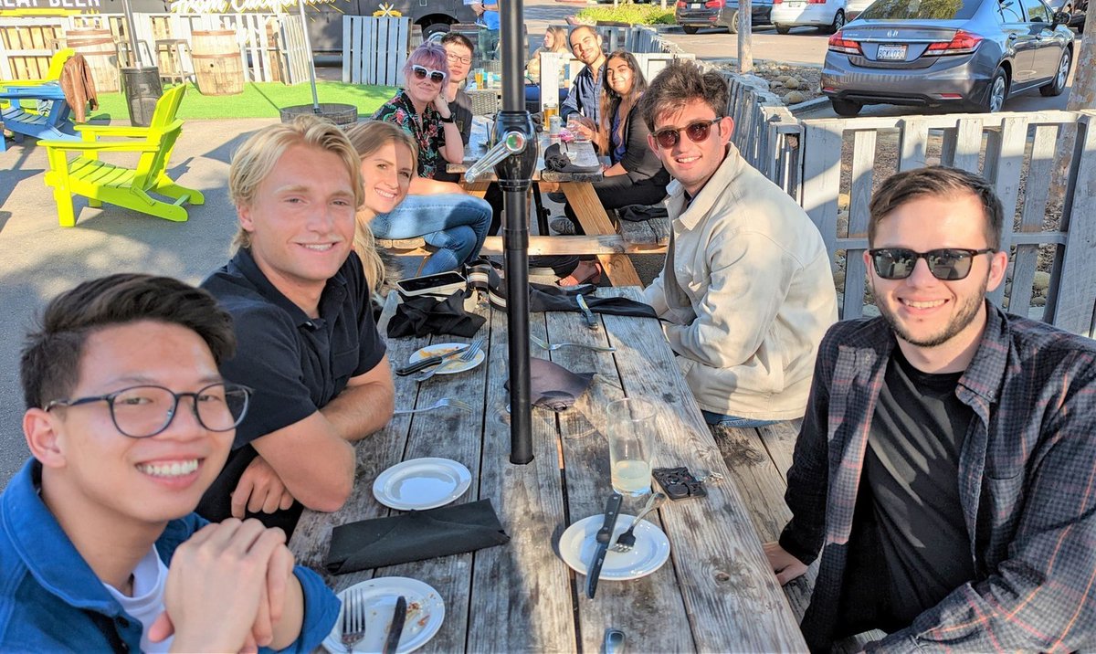 HP Careers tweet media