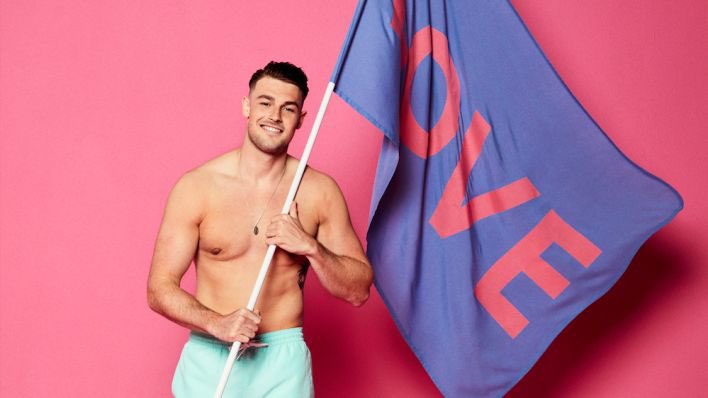 nkcartwright's tweet photo. If Hugo and Curtis had a child #loveisland https://t.co/XLrGULZ4jT