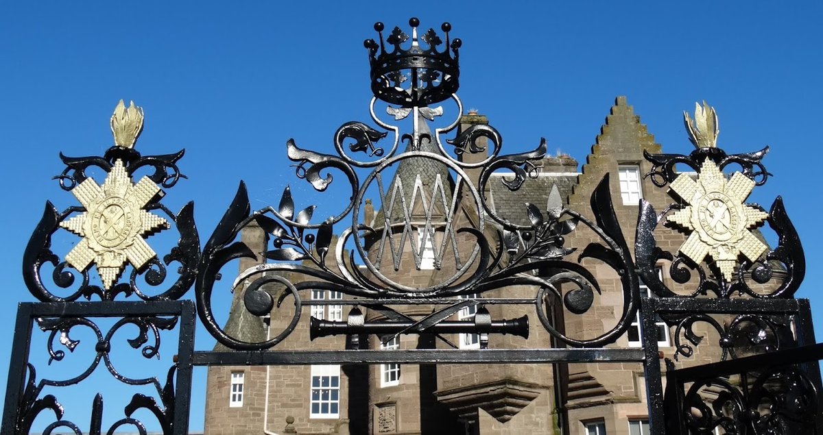 tourscotland's tweet photo. Tour #Scotland travel Blog video of #Earl #Wavell #Gate at @museumbw #Balhousie #Castle on ancestry visit and trip to #Perth, #Perthshire The gate pays tribute to Field Marshal Archibald Percival Wavell https://t.co/VvMQyGE30p https://t.co/We8J6OvACE