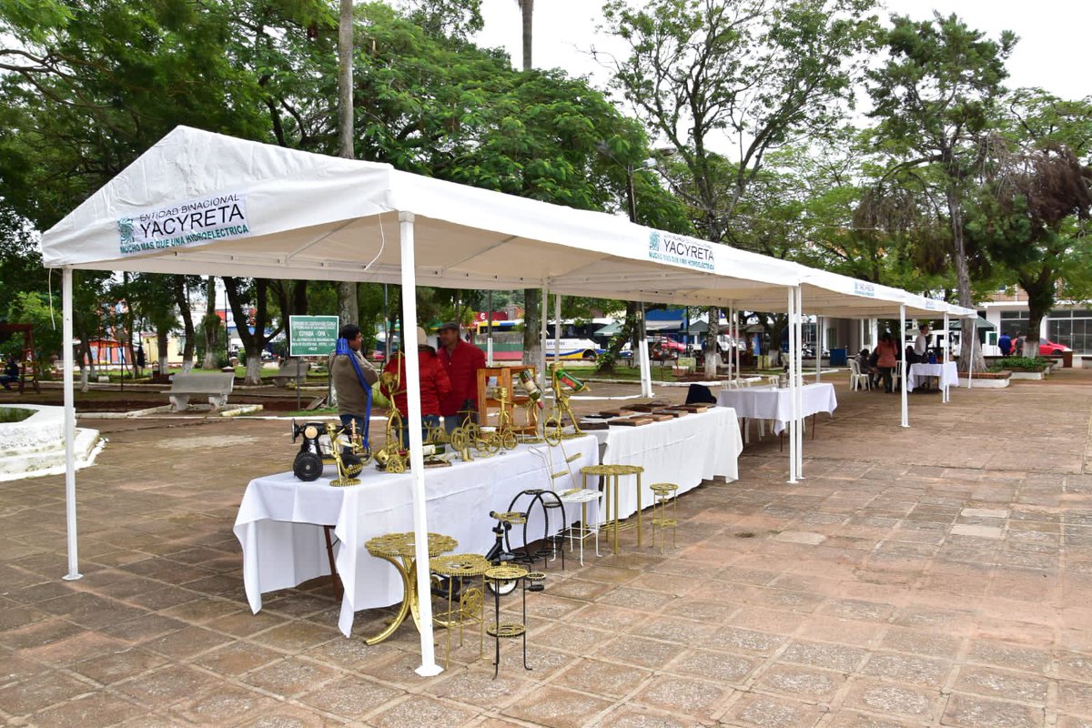 ebypy's tweet photo. Un total de 25 toldos para la organización de expoferia fue otorgada por el Gobierno Nacional, a través de la Entidad Binacional Yacyretá (EBY), a los emprendedores del distrito de San Ignacio, departamento de Misiones.
https://t.co/NGTVsFxZuA https://t.co/SomxIDXzkD