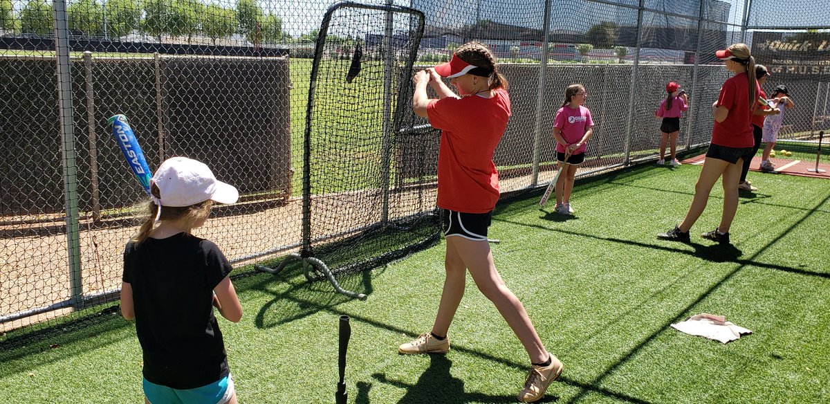 WFHS_Softball's tweet photo. "WE LOVE OUR LEFTIES"
Audrey Reeder working with a fellow lefty. #softball #SoftballLife #GiveBackToTheGame #BlackHawkWay @AZPreps365 https://t.co/ot5diS1fvD