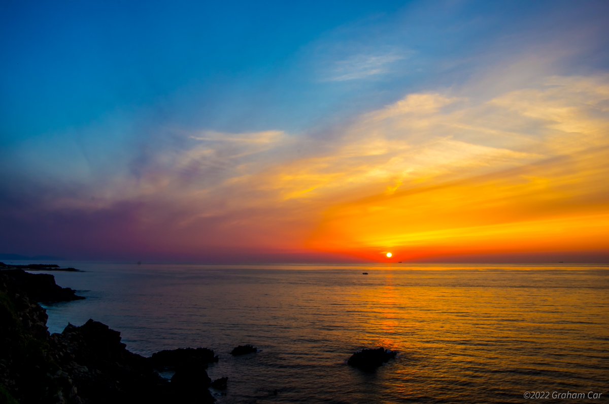 car_graham's tweet photo. 大成古墳展望台の落日　ーPENTAX　K5版ー

#ファインダー越しの私の世界 #landscape #japan #photography
#カメラ #間人 #大成古墳 #K5 #PENTAX https://t.co/mrsZVf4B3N