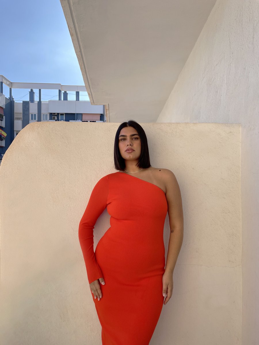 victoriabeckham's tweet photo. #VBBody worn by you ❤️ 

Discover the collection: https://t.co/6WAfquY5dK https://t.co/7HvwmECr7t