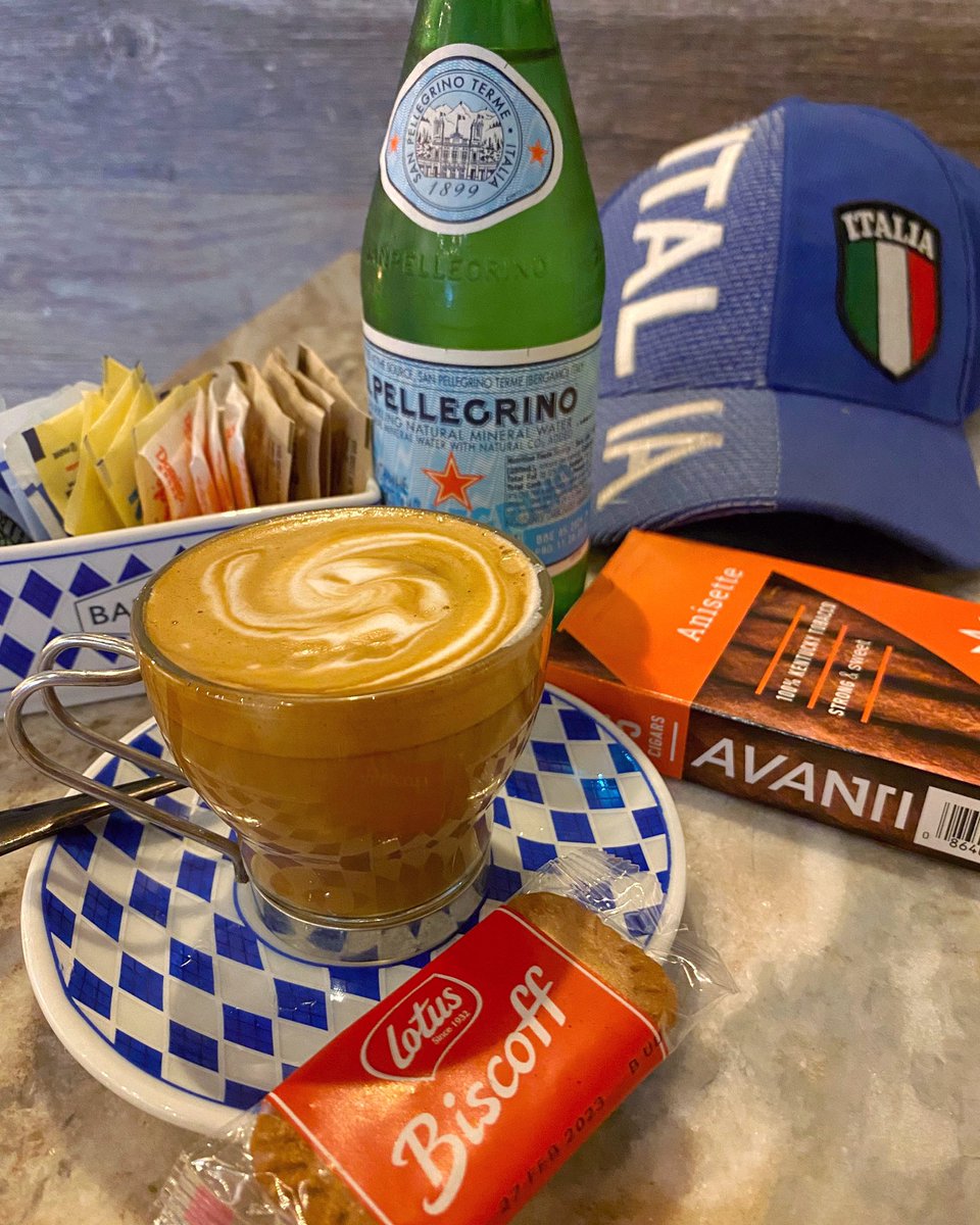 tonyatthetable's tweet photo. Every day I visit #CaffeRoma is a beautiful day!! https://t.co/XdTOLJ7CTo