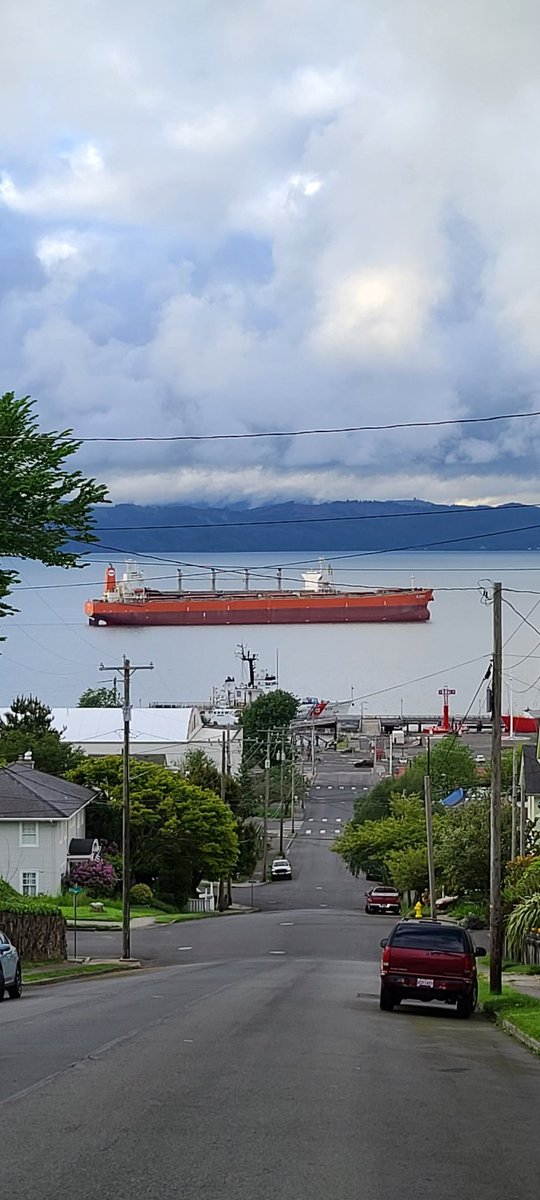 andronicusII's tweet image. Another freighter