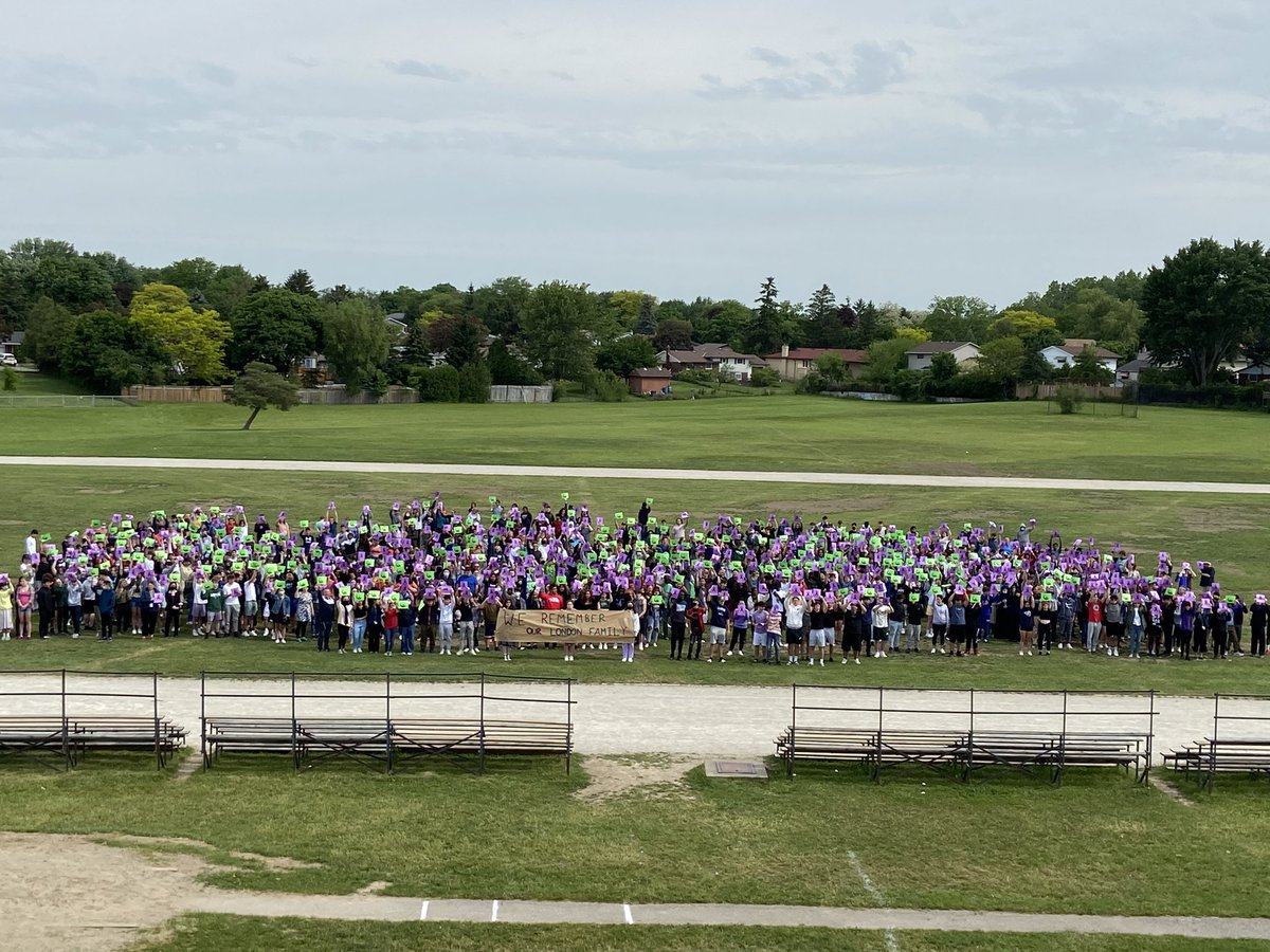 LaurierSS's tweet photo. Our London Family was remembered today by Laurier students and staff.  We are united against Islamophobia. https://t.co/PORYRBrDh4