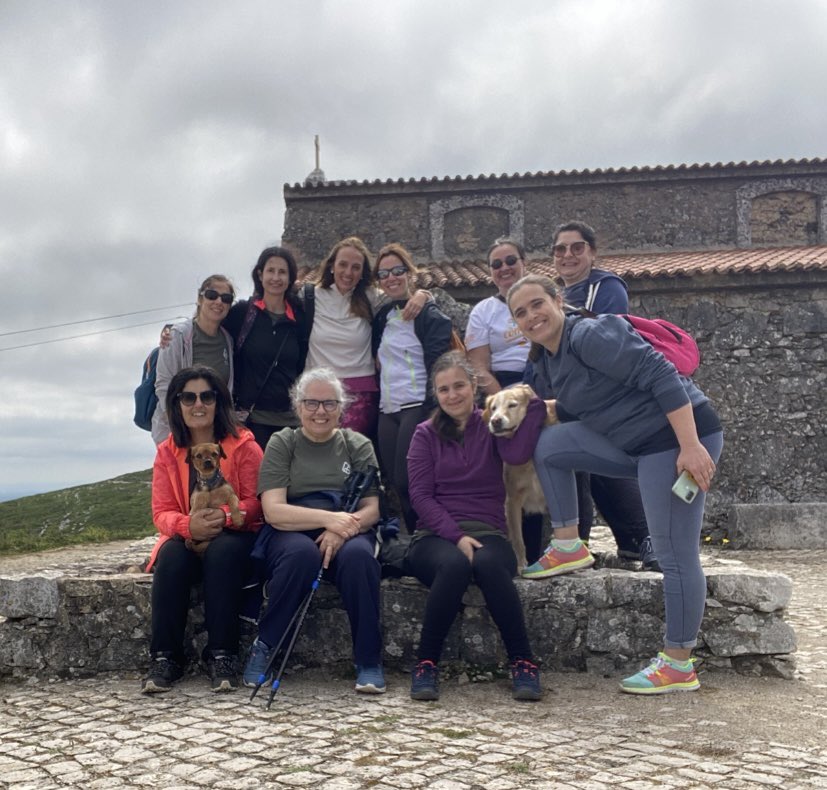 sclouro's tweet photo. Peakers at their best!!! 🇵🇹
Complicated challenge for us, of more than 13km by mountain with a positive and negative slope of 704m but successfully carried out! 🔝😀👌
We should be very proud of ourself!!!
@PPeakers 
@MyPeakChallenge 
@PeakerPets https://t.co/HVkX106tth