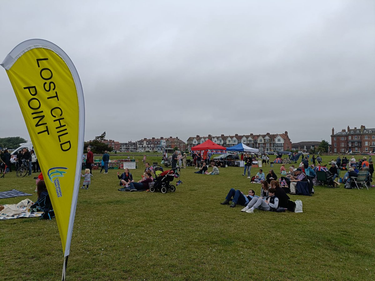 MSServicesLtd's tweet photo. What a weekend... security for @fitzleroibarn and @WealddownMuseum, medical cover for @eastprestonfestival, stewarding for @vi5itLa, traffic management for @floralfringefair and radio hire for @BurgessHillTC #smallbusiness #westsussex #workinglocal #eventindustrypartner https://t.co/tLX9o1eHAL