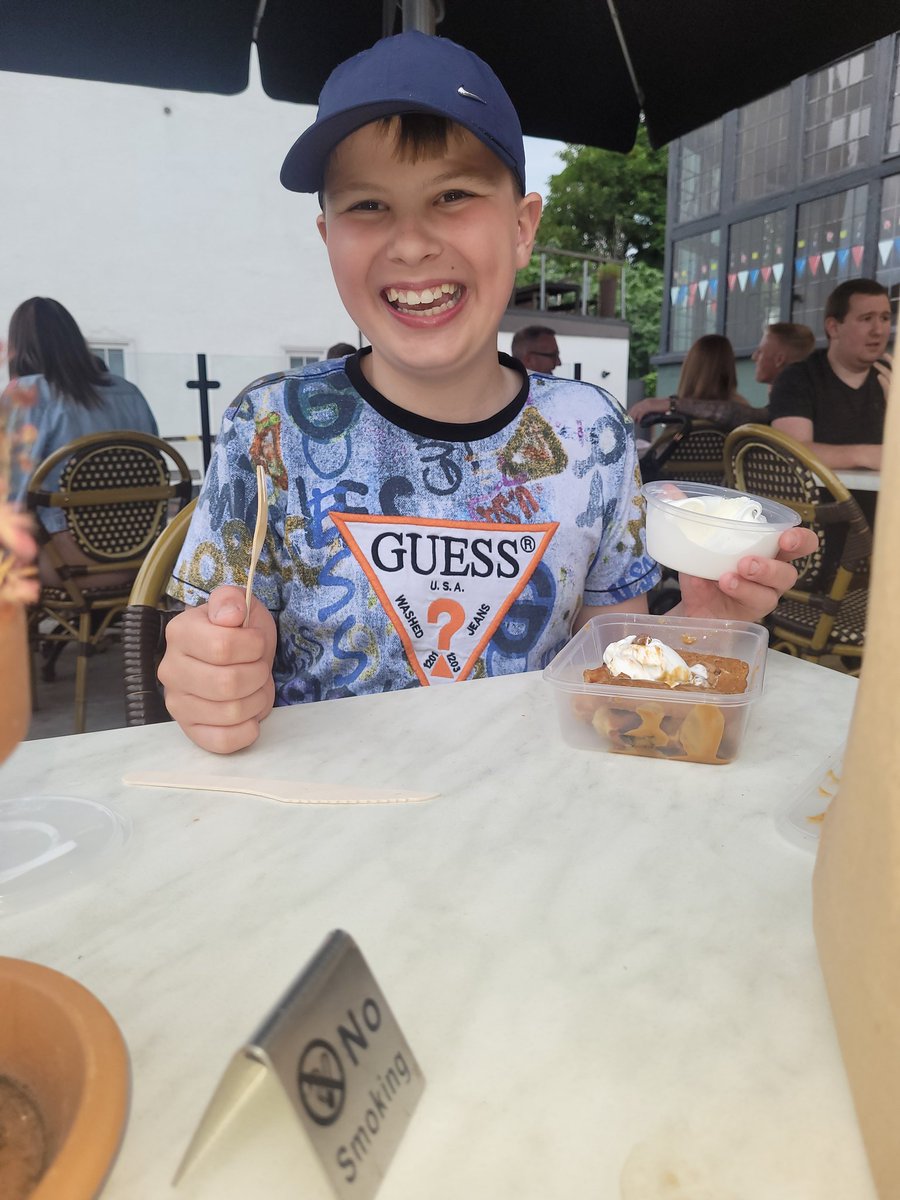 lesh2006's tweet photo. Thank you @MrsJSMJ @StMarysMsDuffy @NFollinStMarys for O's Shakey J's. He went for a waffle 🧇 https://t.co/WpJ6SkfJNE