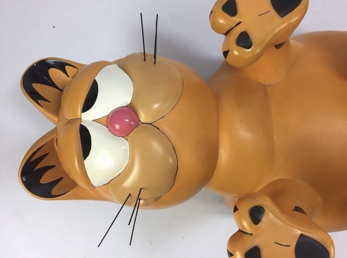 designdocument's tweet photo. 1970s Garfield coffe table https://t.co/pjMDLzH9VD