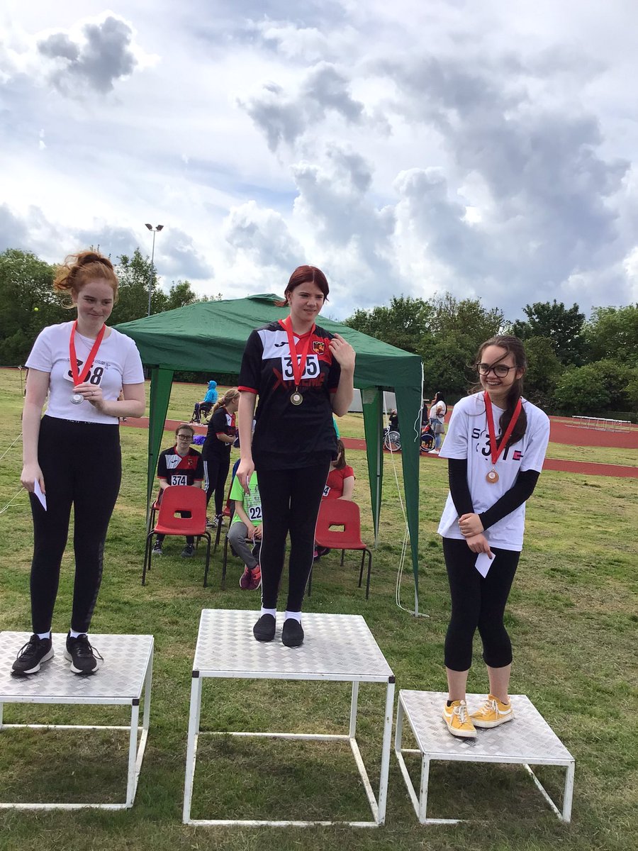 DasWoodmill's tweet photo. Some more photos of the DSF Track and Field event @WoodmillHigh @Woodmill_PE https://t.co/cCzIPOZBeE