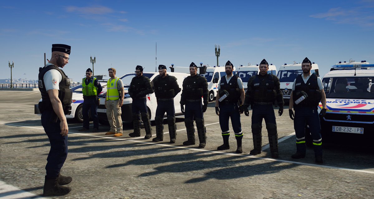 DcpjQuentin's tweet photo. [#Manifestation_Acte_II 🚨]

Une nouvelle action des automobilistes était prévue ce soir 🦺. Plusieurs débordements à déplorer ; feux de palettes, jets de projectiles...  qui ont occasionnés plusieurs ripostes des @FO_SDCPJ 👮🚔!

@StudiosDCPJ
#Simulation #SeriousGame #GTAV https://t.co/yh3mYBYD2W