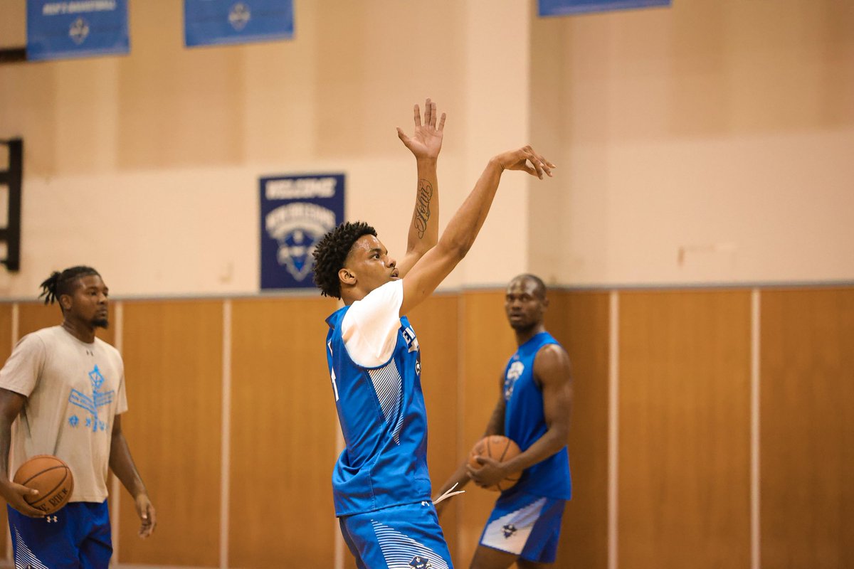 New Orleans Men’s Basketball tweet media