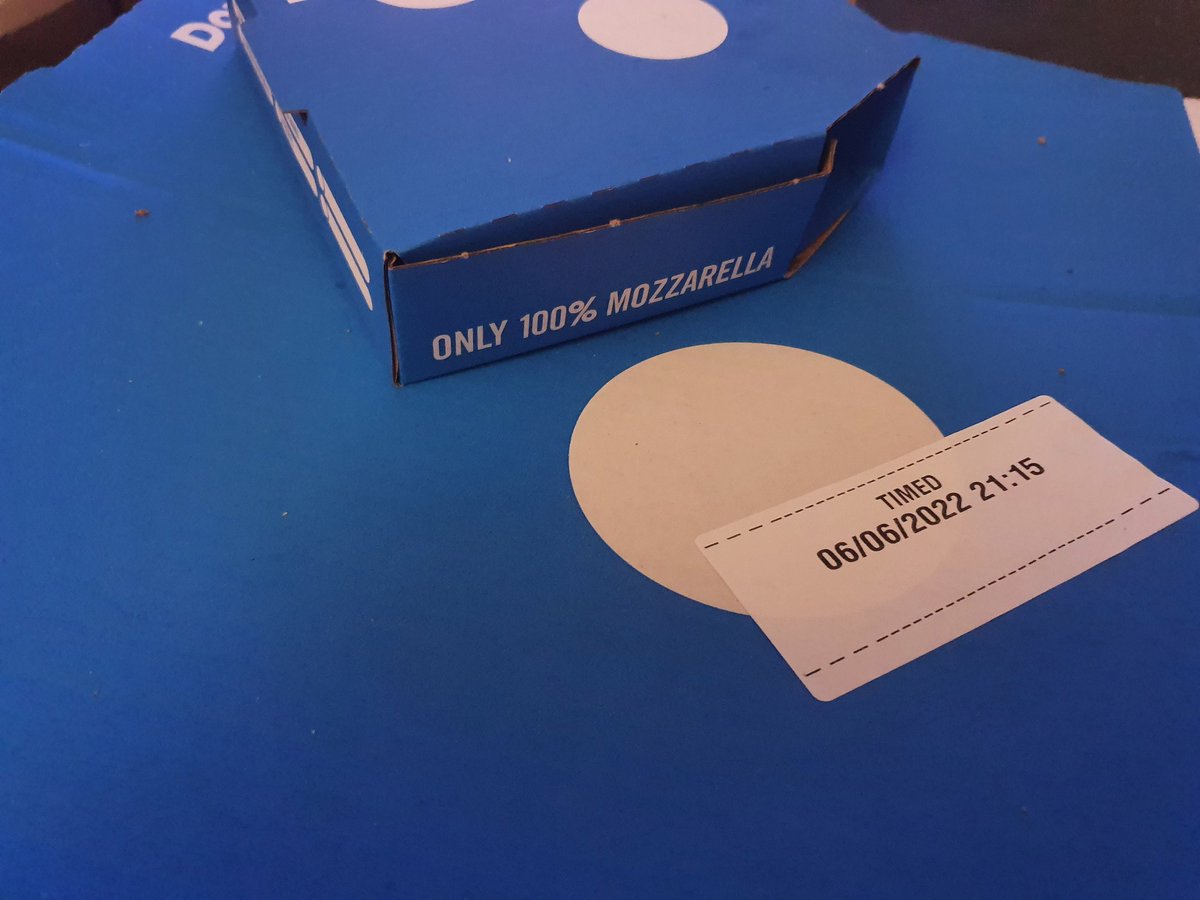 Joe_Shepherd's tweet photo. We pre-ordered this from @dominos at 19:45 only just arrived! The app indicated it had been delivered at 21:30 so rang the store to question this. To be told the app runs on time not GPS. Cold so it's binned. Lesson learnt never ordering again! https://t.co/ee0Et5oAQe