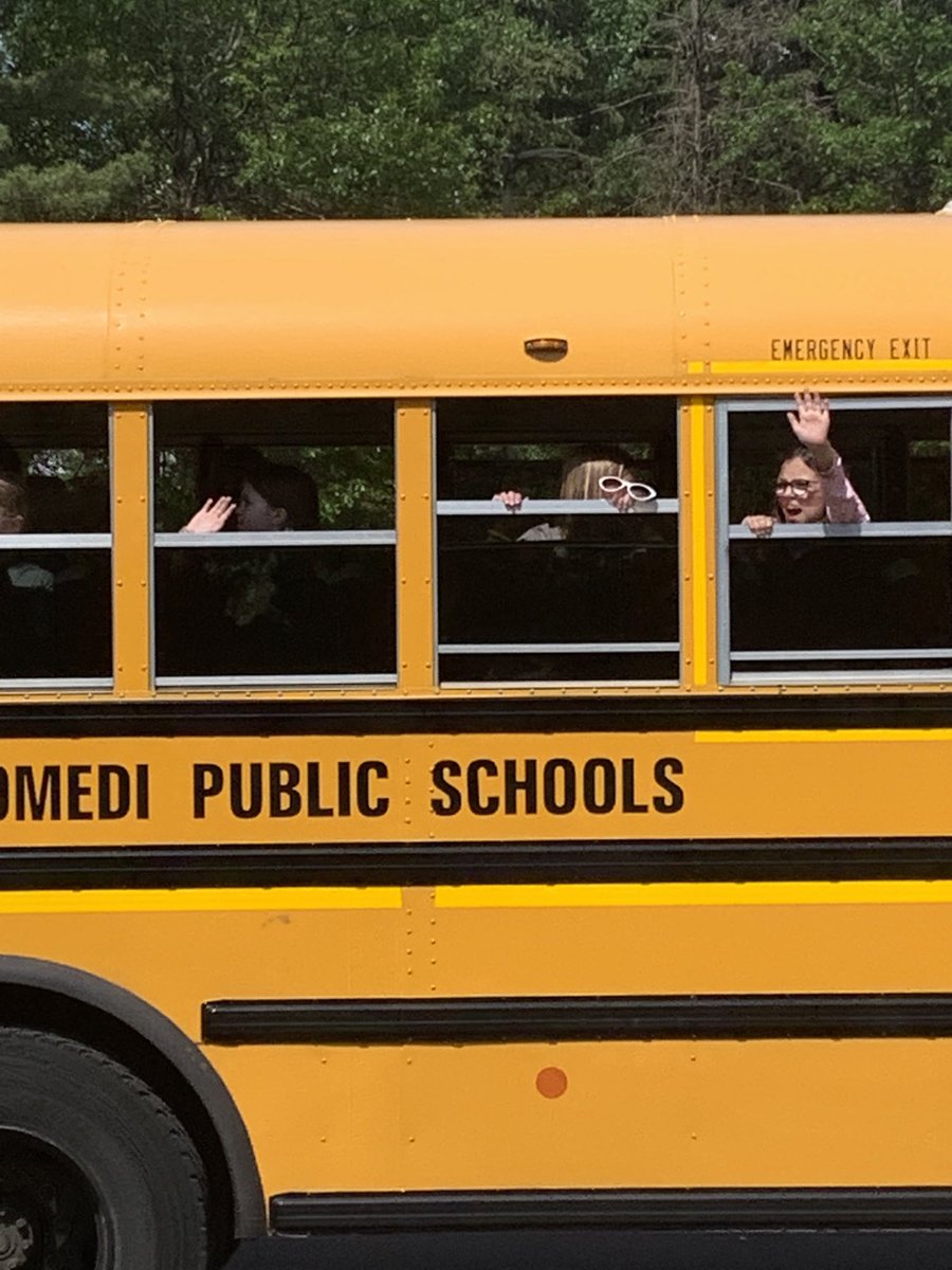 It’s the last day of school for OHA! Sully reminded Ms Lindberg of her first day of school promise - to cartwheel together! #WeAre832