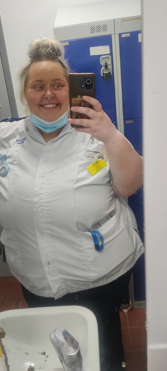 mimigk1492's tweet photo. Today marks a year since I was told I wouldn't be able to go into placement and watched my friends go into placement whilst I was on crutches losing hope. Today, was the start of my career as I used all the skills from my last placement and life to be the student nurse https://t.co/LfmArRlxZj