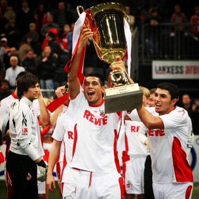 generation_dsf's tweet photo. Wieder ein #Pfingstturnier erfolgreich bestritten! 🔴⚪🏆👍
#effzeh #fcköln #fckölle #köln #kölle #cologne #colonia #rutunwiess #fußball #varvodic #yalcin #chihi #pfingsten #sosehensiegeraus #nummer1 https://t.co/g7TxBIh8O3
