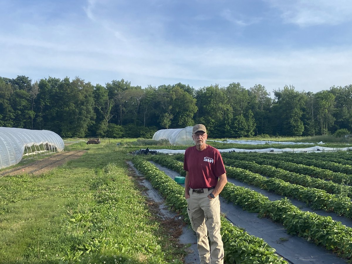 mars_rodri125's tweet photo. Extremely intense past couple of days. I planted corn on Wednesday. We had the Get the Dirt Conference on Thursday and Friday, a farm tour on Saturday and the Green Expo on Sunday. 🌱 https://t.co/Qtv7Rw4iU4