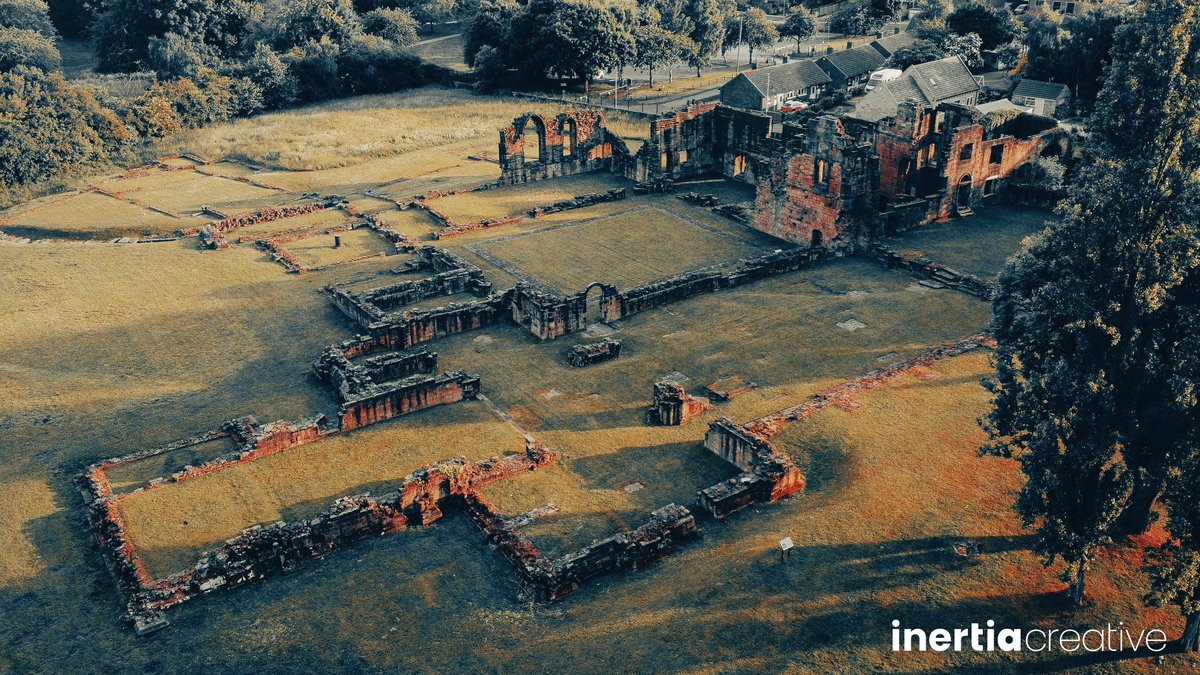 Caught the sunset over Monk Bretton Priory this evening. 

Read more about this historic building here: english-heritage.org.uk/visit/places/m…

<a href="/englishheritage/">English Heritage</a> <a href="/BarnsleyMuseums/">Barnsley Museums</a> <a href="/BarnsleyCouncil/">Barnsley Council</a> 

#drone #heritage #history #dronephotography